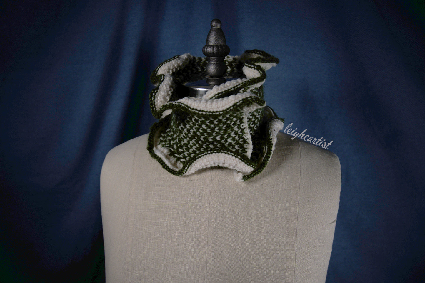 Moss Green & White Knit Ruffle Scarf