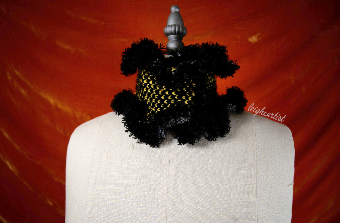 Bumblebee Knit Ruffle Scarf